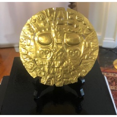 The “Echenique Disc,” a pre-Inka gold ornament recognized as the symbol of the city of Cusco. Photo: National Museum of the American Indian