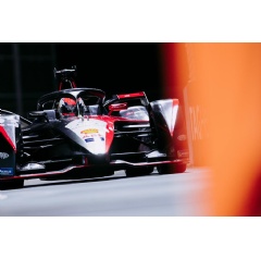 Nissan Formula E driver Sebastien Buemi in car #23 ARIYA at the London E-Prix
