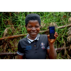 The nonprofit GiveDirectly facilitates direct cash payments from donors directly into recipients bank accounts.
Credits:
Photo: Courtesy of GiveDirectly