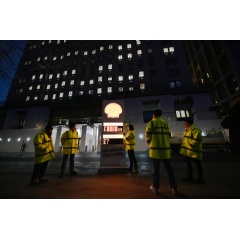 Greenpeace UK Activists target Shell Headquarters as it reveals 32.2bn profits
Credit line:  David Mirzoeff / Greenpeace