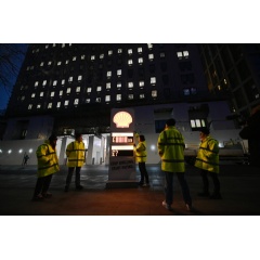 Greenpeace UK Activists target Shell Headquarters as it reveals £32.2bn profits
Credit line: © David Mirzoeff / Greenpeace