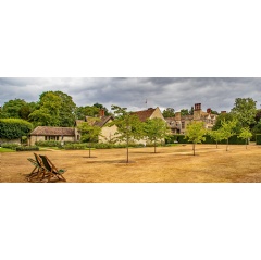Parched lawn in the Rose Garden at Anglesey Abbey, Cambridgeshire | © National Trust Images/Mike Selby