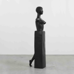 Simone Leigh, “Herm” (2023). Bronze, 98 x 30 x 28 inches (249 x 76 x 71 cm). Copyright Simone Leigh, Courtesy Matthew Marks Gallery.