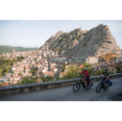 The eBike riding experience is noticeably more comfortable thanks to the eShift electric gear shifting solution. Bosch eBike Systems is now expanding its portfolio even further together with Shimano, TRP and Classified.
“Picture: Bosch eBike Systems