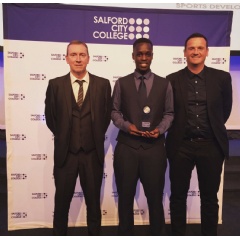 Joe Hingira wins Coach’s Player of the Year at the awards ceremony (from left: Phil Dolan, Joe Hingira and Ryan Kidd)