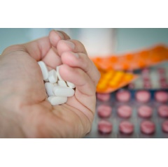 New research suggests that physicians should use electronic prescribing for opioids. Credit: Pixabay