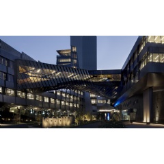 SW is a LEED Platinum-certified building and was designed to be energy- and resource-
efficient, with a focus on water efficiency, material usage, indoor environmental quality, and wetland improvements. (Jeremy Bittermann/Courtesy of Nike)