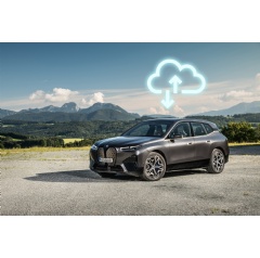 Over-the-air connectivity with the BMW Cloud.
