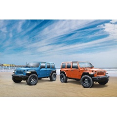 2023JeepWranglerHighTide(left) and 2023JeepWranglerJeepBeach special-edition models
