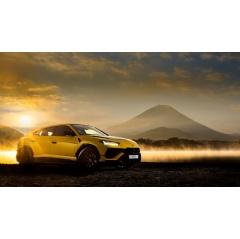 Automobili Lamborghini Fiji Mountain Japan Urus Performante