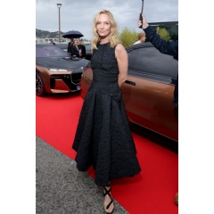 Uma Thurman attends 