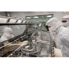 NASA’s OSIRIS-REx curation team rehearse the opening of the asteroid sample canister in the newly built OSIRIS-REx Curation lab at Johnson Space Center.
Credits: NASA