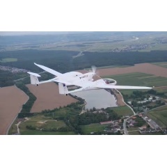 H2FLY’s HY4 electric demonstrator aircraft flying above Maribor, Slovenia, powered by liquid hydrogen. Courtesy of H2FLY