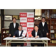 Left to Right: Simon Lee – General manager, Sabre Taiwan
Chico K.S. Chen – Chairman, Richmond Tours
(see complete caption below)