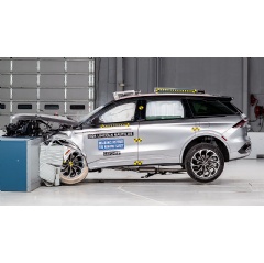 Photo: IIHS