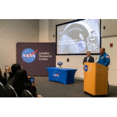 Astronaut Victor Glover presents the 2024 Silver Snoopy Awards to Dr. Shih-Yung Lin at NASA Langley Research Center.
NASA/Angelique Herring