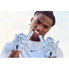 Ryan Williams. Ryan Williams, a University of Alabama sophomore and one of the most dominant wide receivers in college football, is joining Nike’s unmatched roster of NIL athletes.